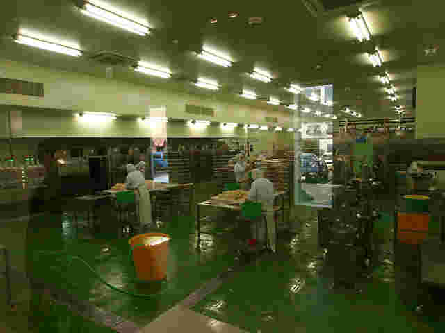 かま栄の工場の様子