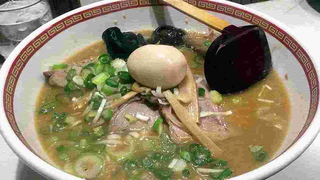 芳蘭ラーメン