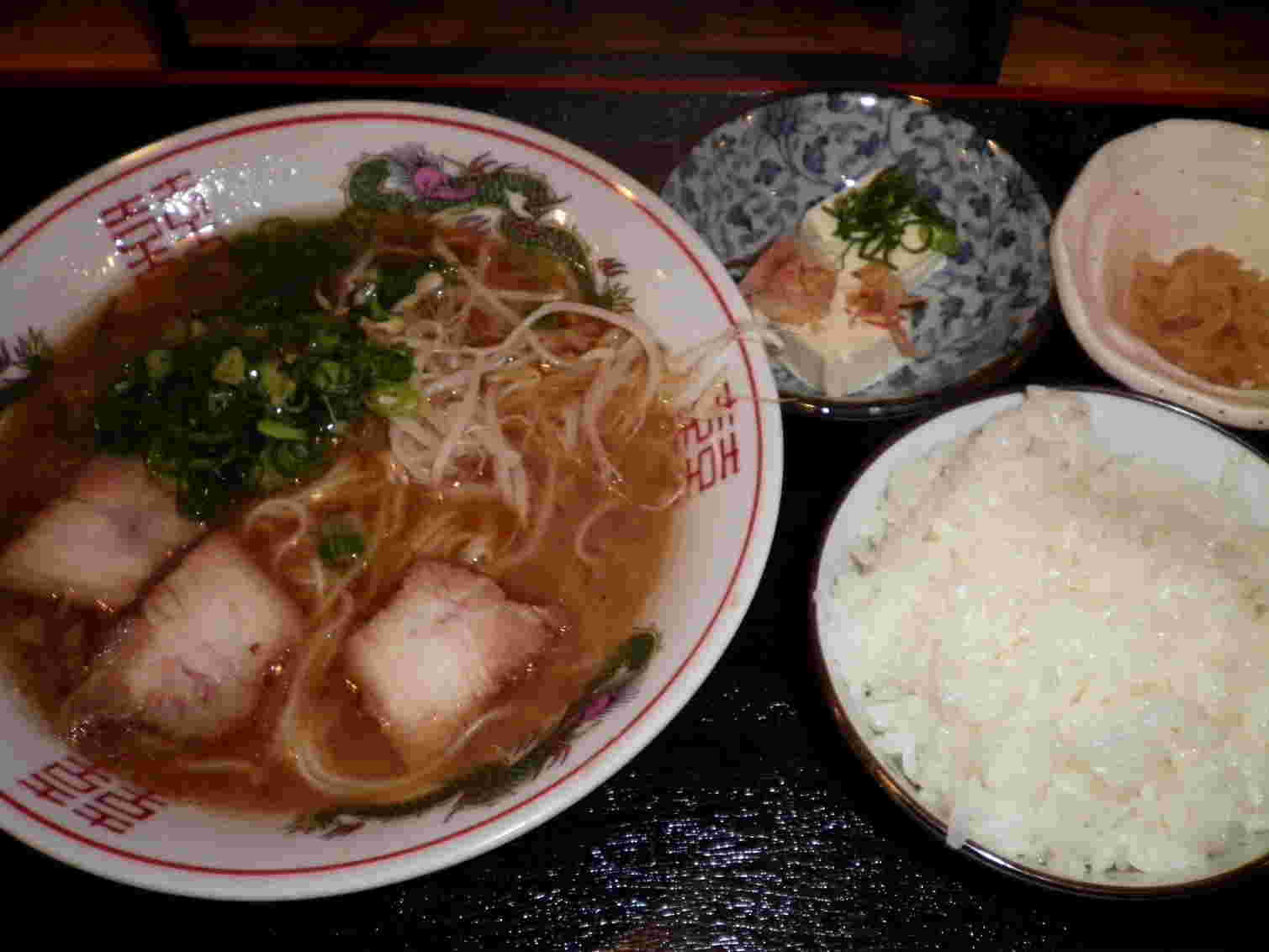 「地鶏食堂」ラーメン定食