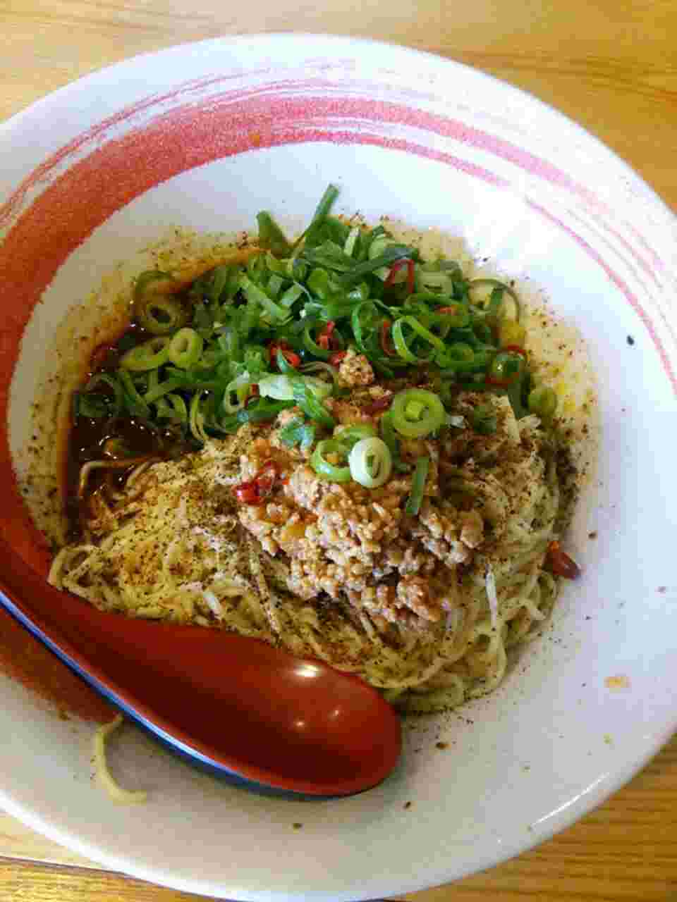 「赤竜・加古町店」のラーメン