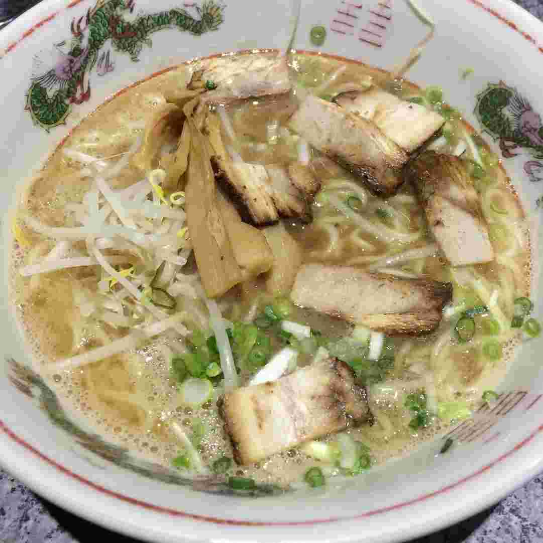 「一龍」のラーメン