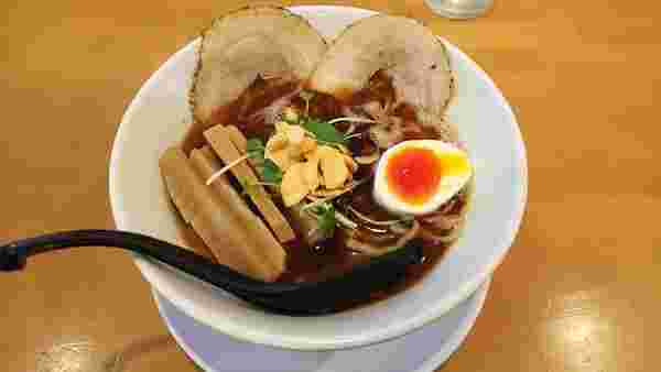 大和ブラックラーメン