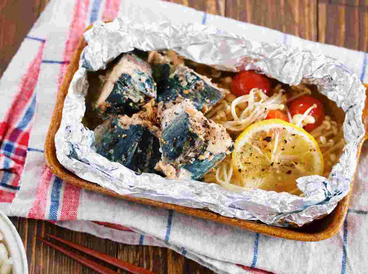 サバ缶ときのこのホイル焼き