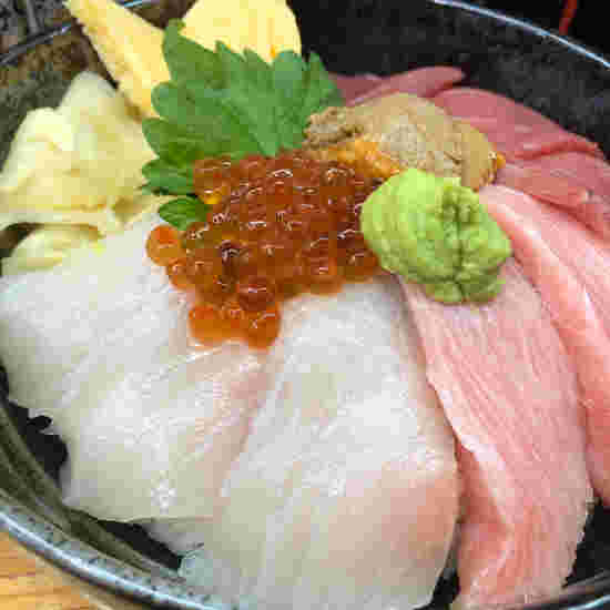 まるきた 1号店の海鮮丼