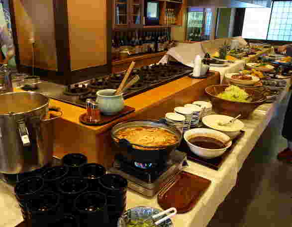 食座大黒のランチバイキング風景