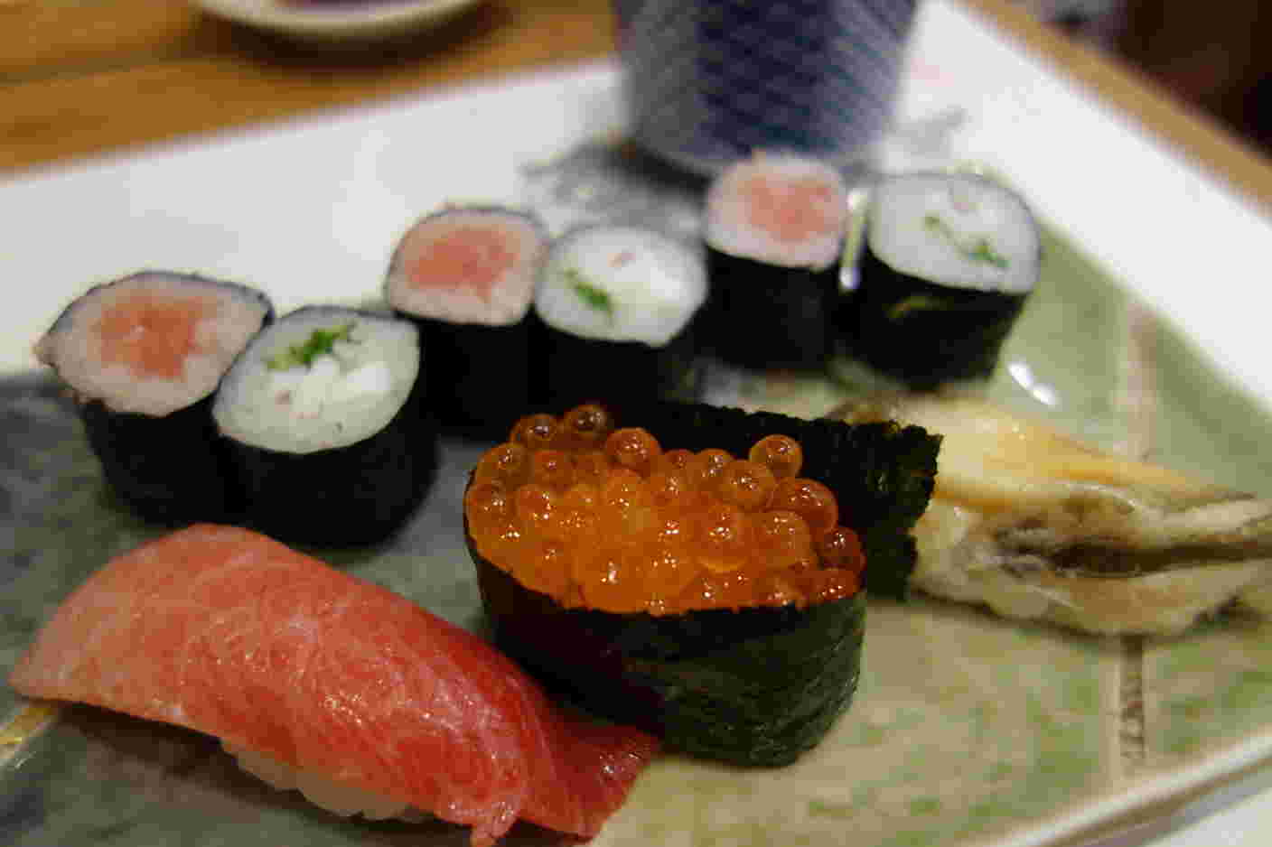「築地すし大・本館」の寿司