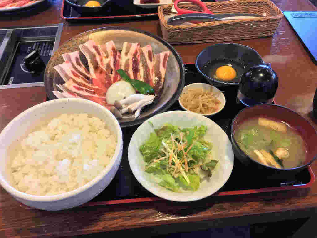 ピットインランチメニュー