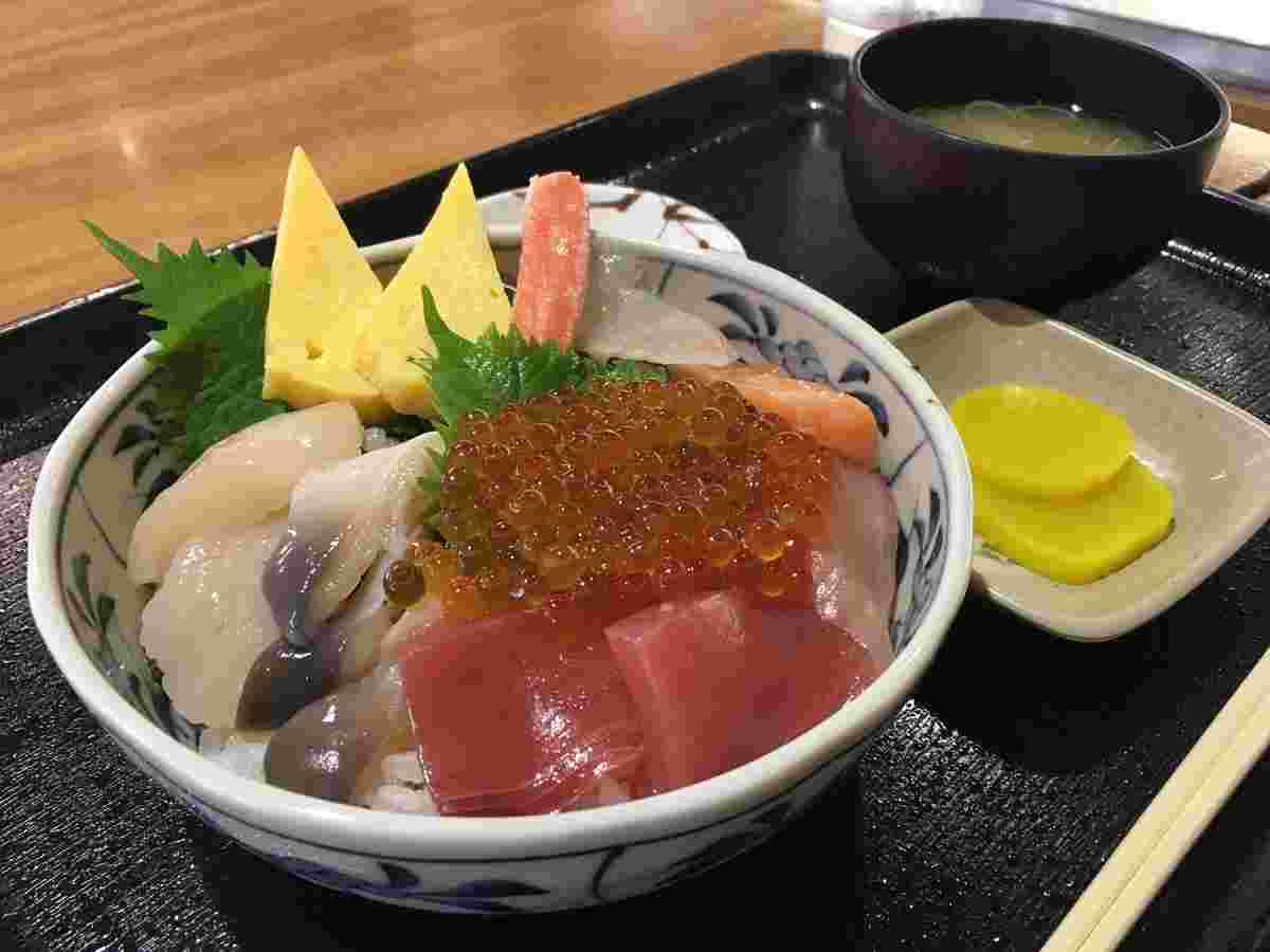 海鮮丼