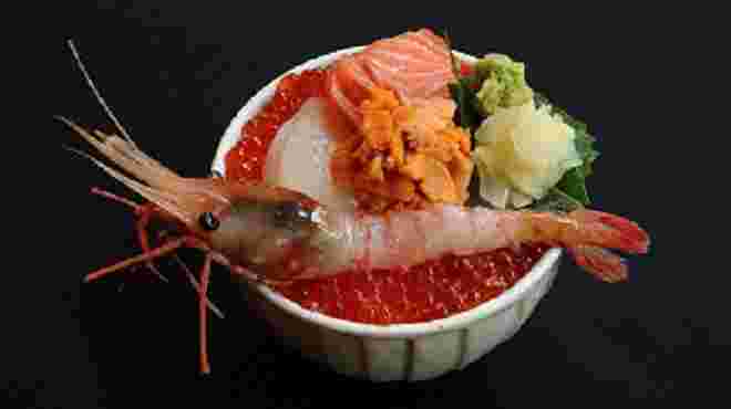 築地の海鮮丼