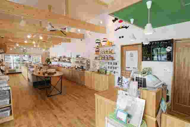 つるぼーの家　店内