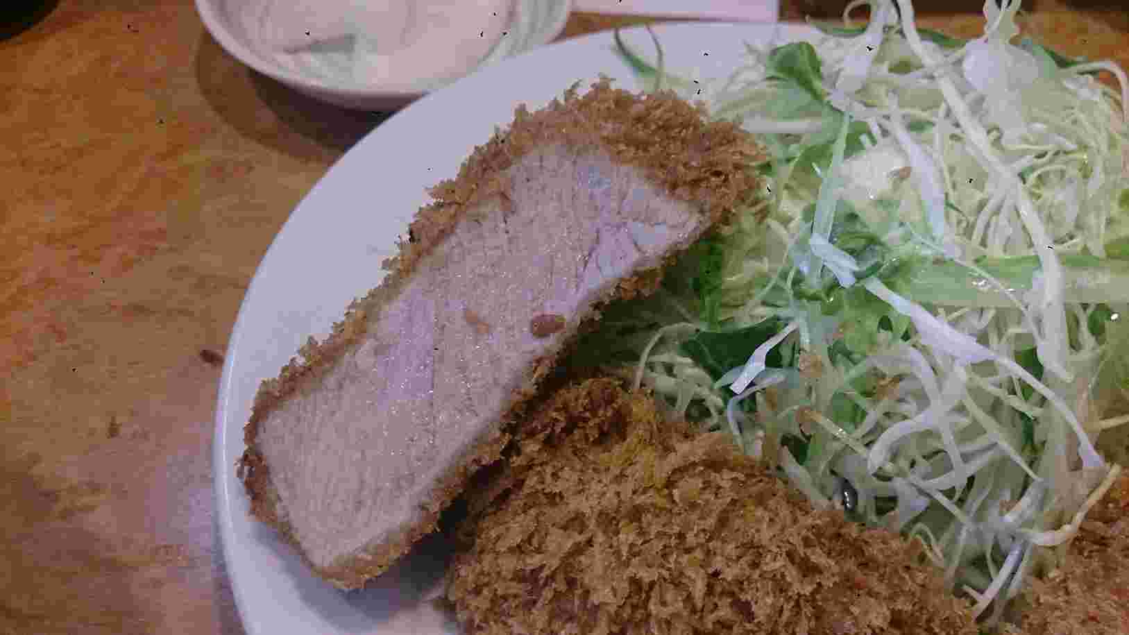 「とん金」カツ断面