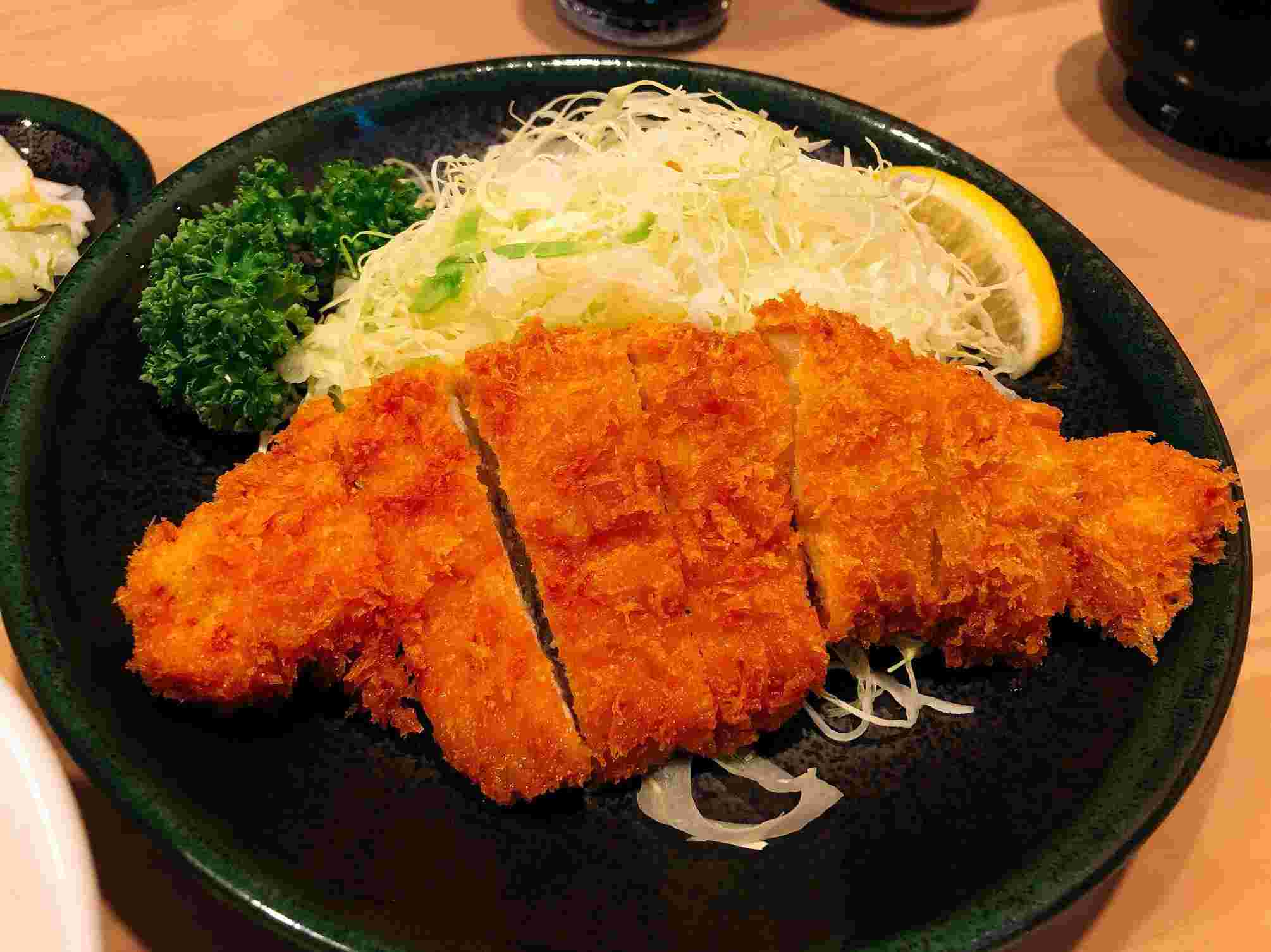 「世野新」トンカツ定食