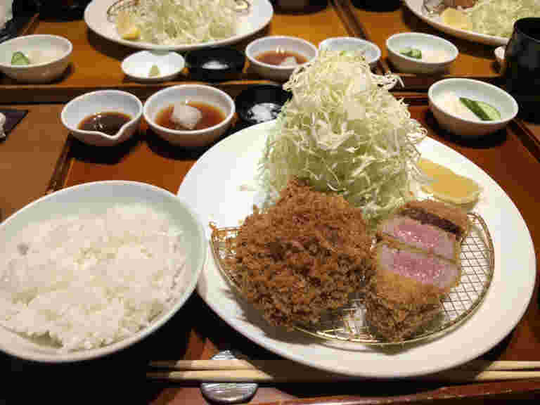 「あげ福」上ロースかつ定食