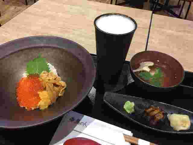 島の人 新千歳空港ゲートラウンジ店生うにいくら丼