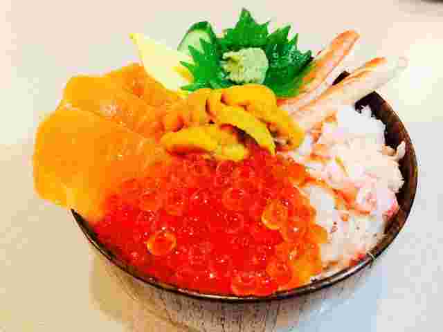さんかく亭さんかく丼