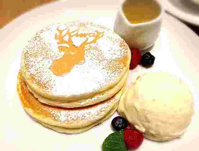 鹿のパンケーキ