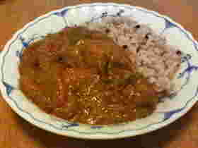 トマト肉じゃがカレー