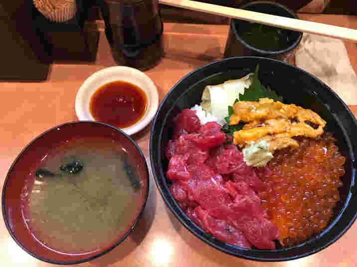 海鮮丼
