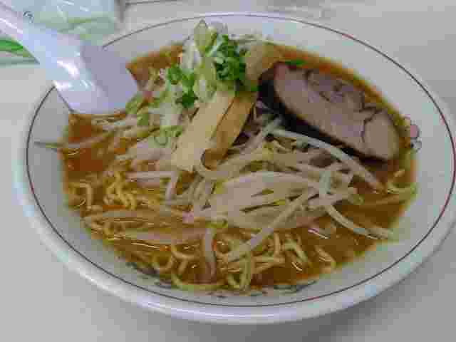 ラーメンつるやの醤油ラーメン