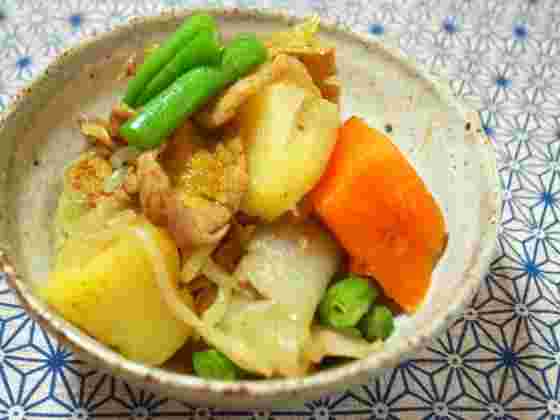 南極料理人の変わった肉じゃが