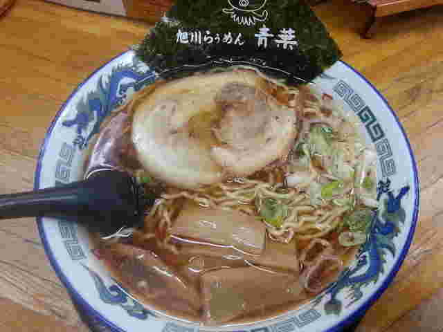 旭川らぅめんの醤油ラーメン