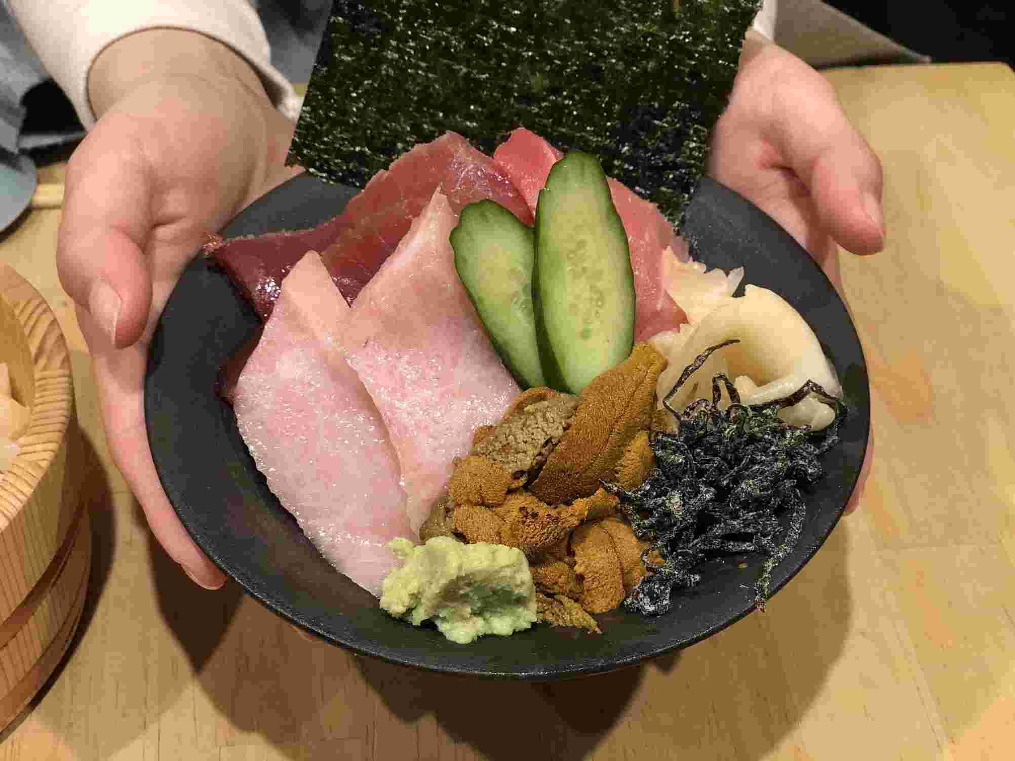 二色丼