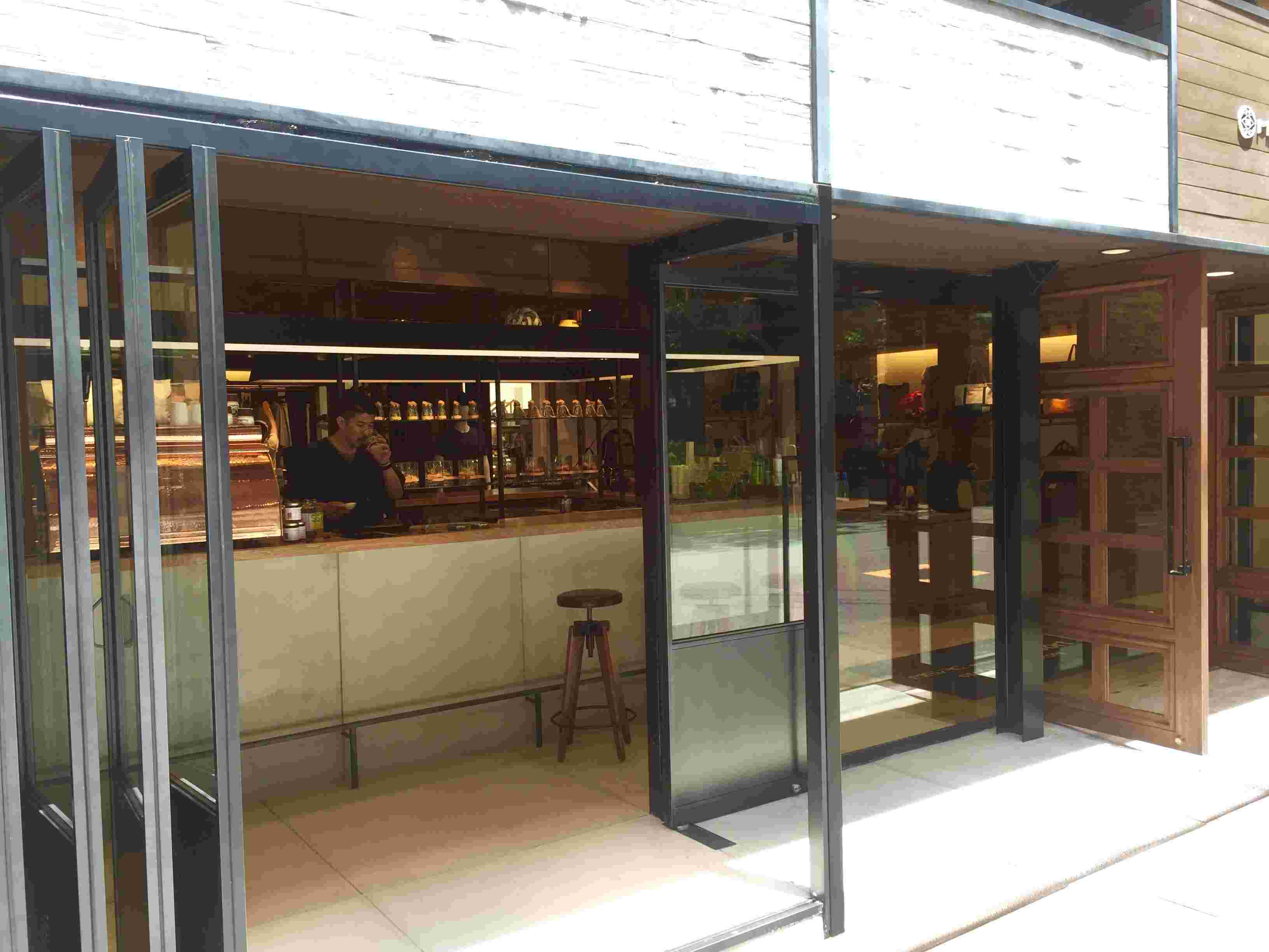 KissaMaster（キッサマスター）大阪店の外観画像