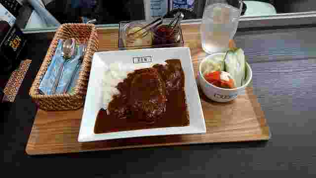 ハンバーグカレー