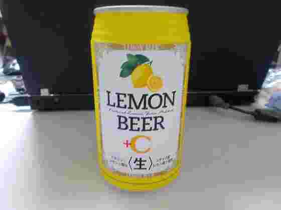 レモンビールの缶ビール