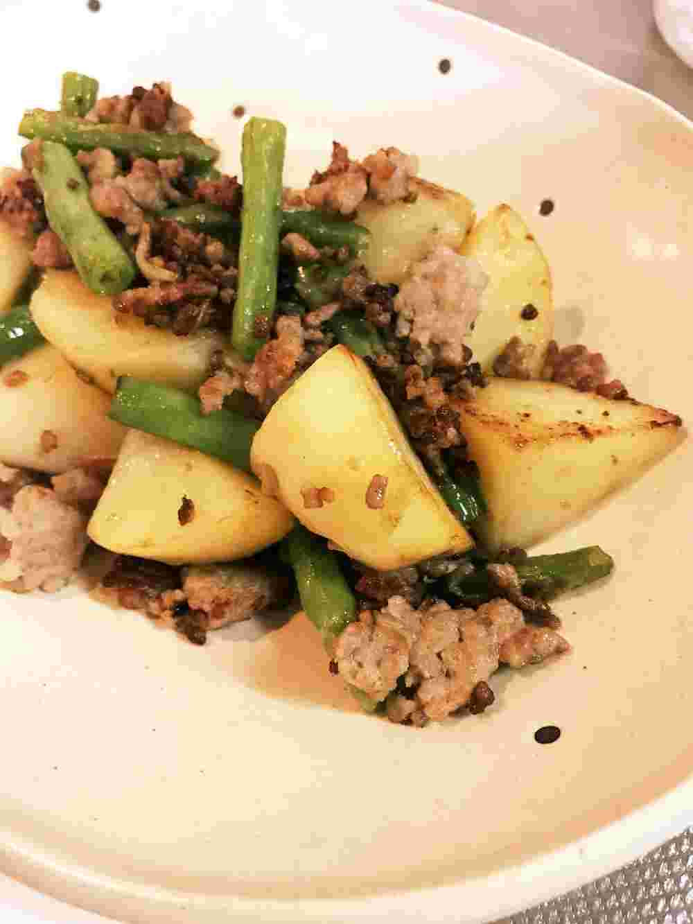 豚ひき肉じゃが炒め