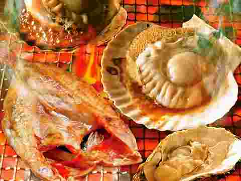 炉ばた居酒屋「はたご家」の炉端焼き