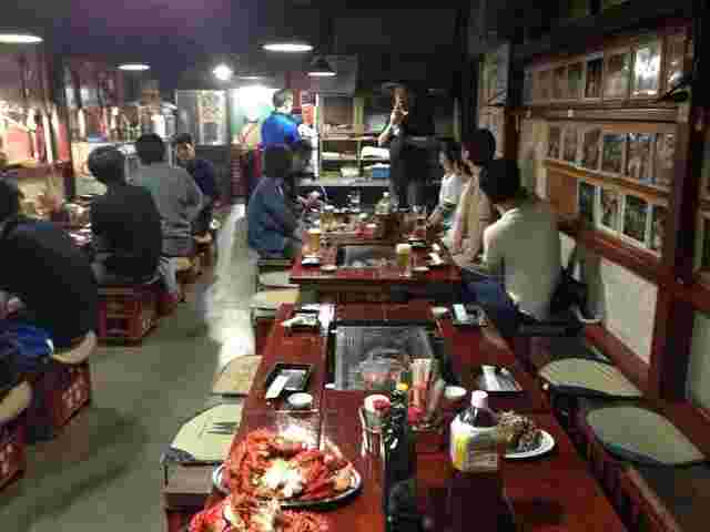 海鮮炉端 浜番屋の店内