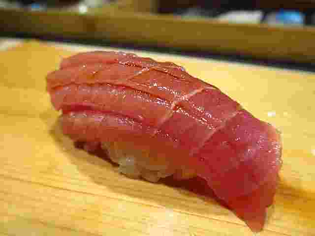 マグロの赤身の握り