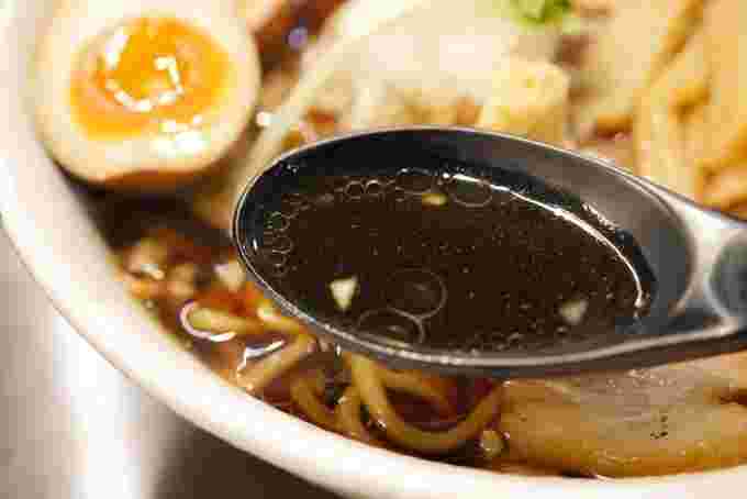 肉そばけいすけのスープ