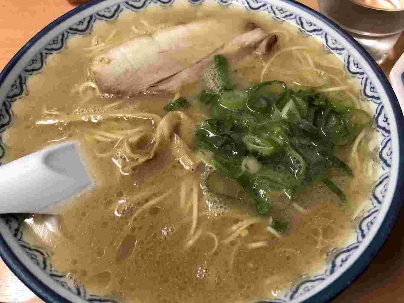「赤のれん和亭」ラーメン