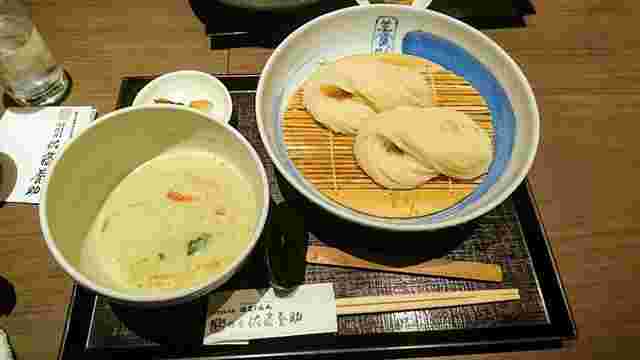グリーンカレーのカレーうどん