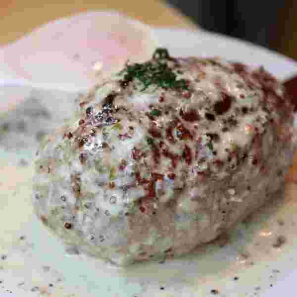 クリームマスタードソースのハンバーグ