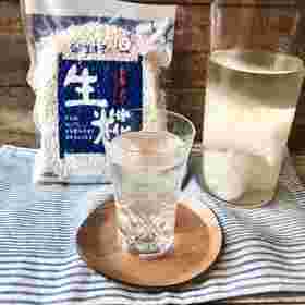 おしゃれなコップのこうじ水