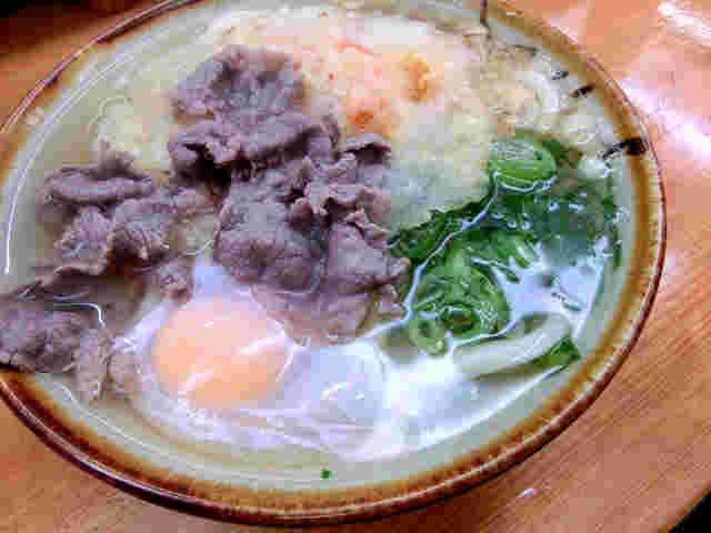 栄楽うどん - 裏メニューのスペシャル月見
