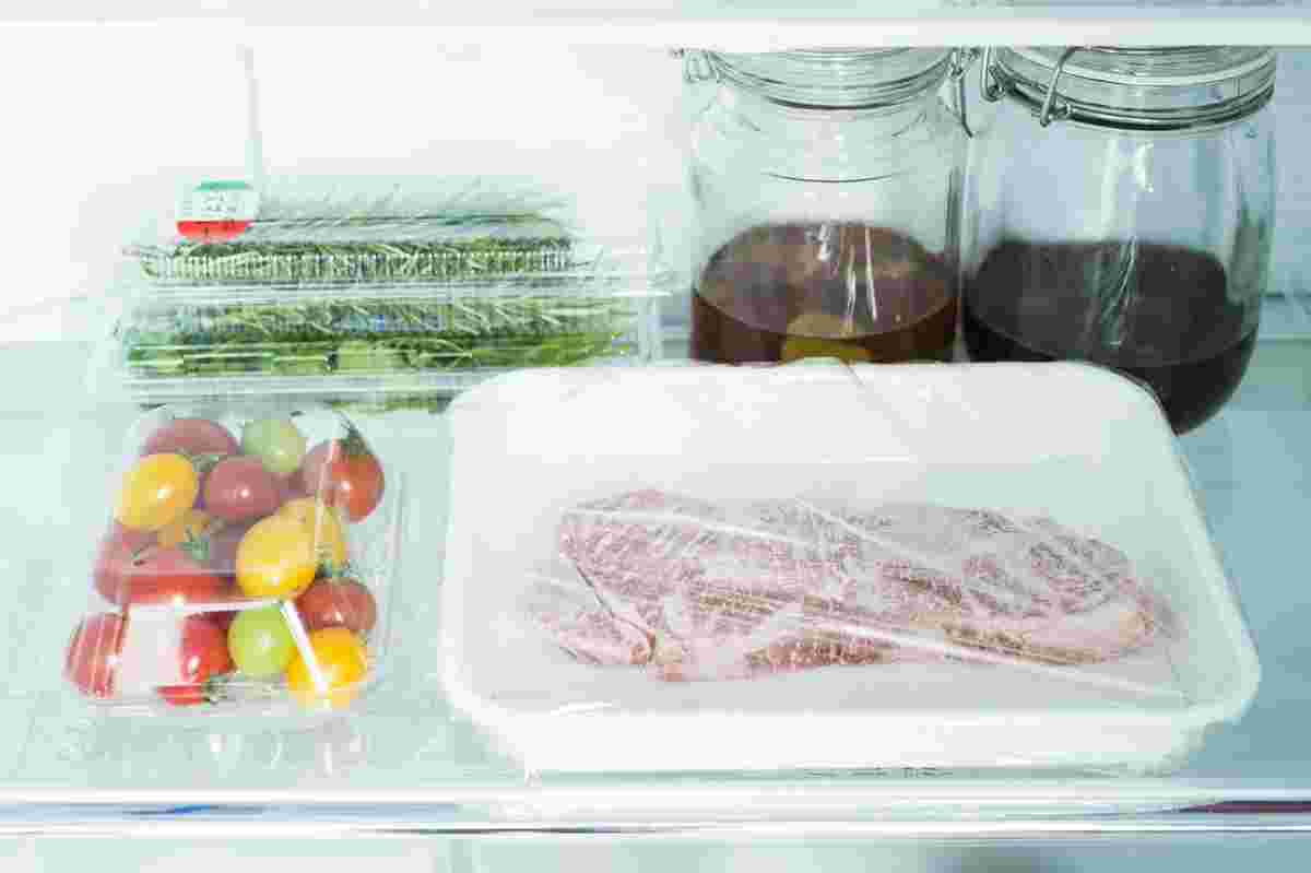 冷蔵庫に入れた肉