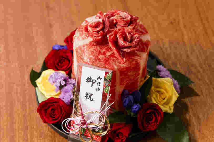 金舌の肉ケーキ