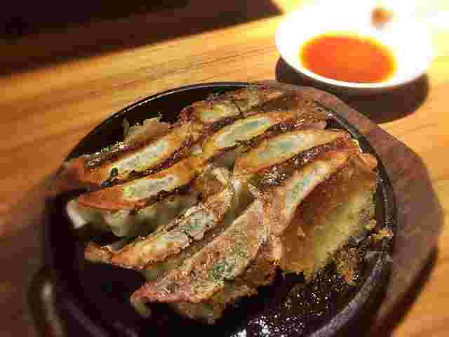 奉天鉄鍋餃子