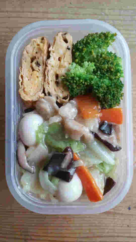 中華丼弁当