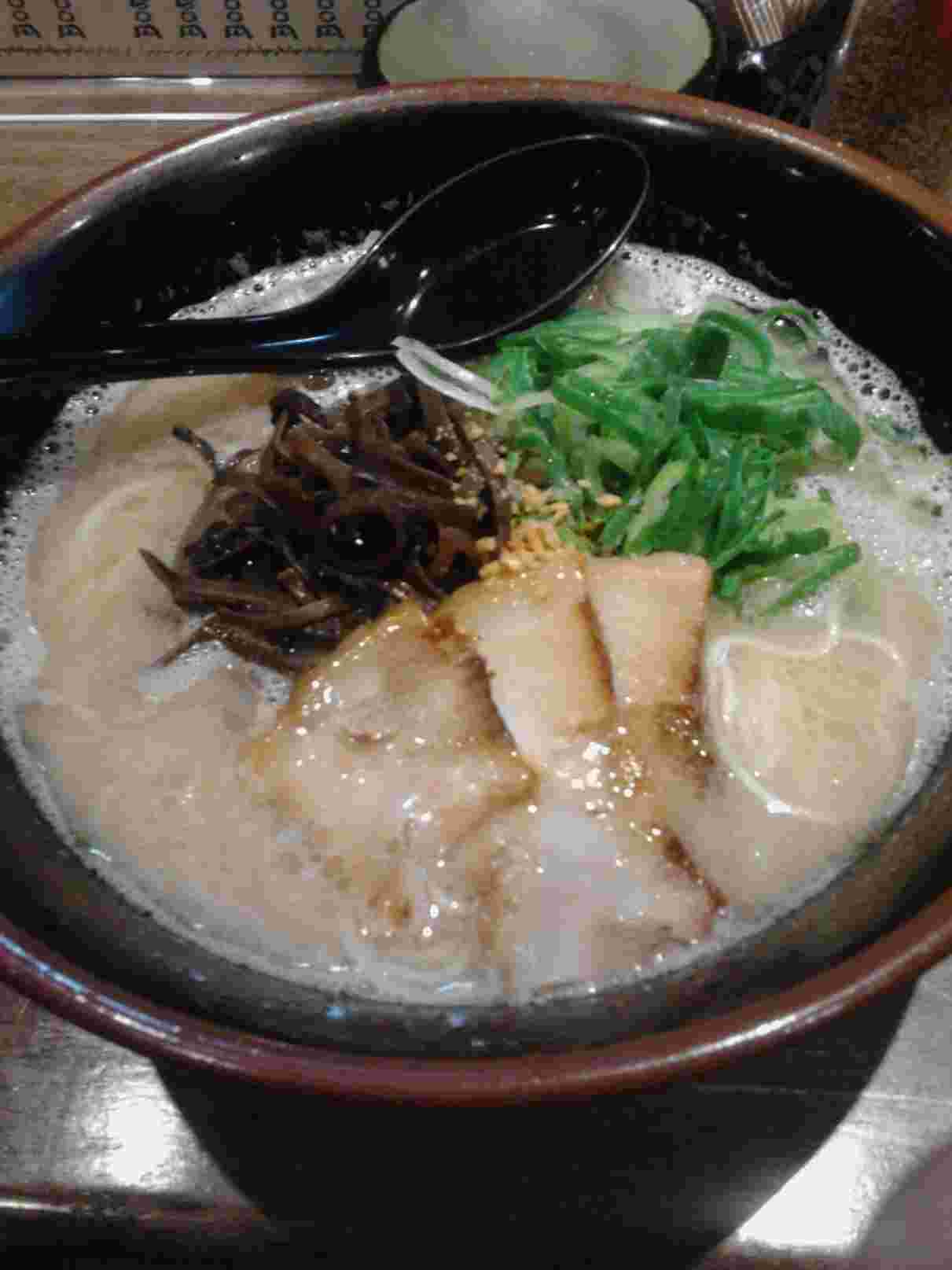 「らーめんや・よしとも・城見町通り店 」ラーメン