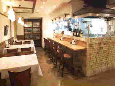 洋食亭ブラームス 自由が丘の店内