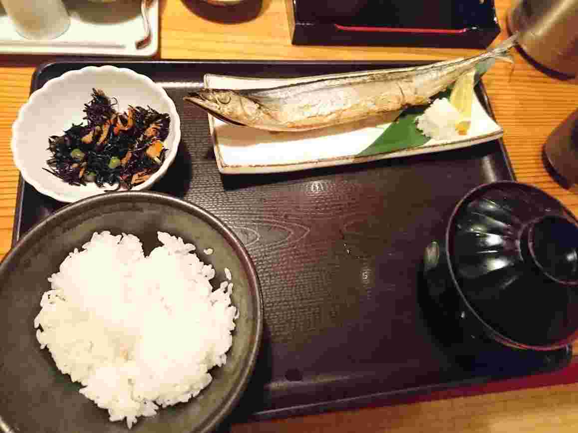 「もつ鍋やまや博多店」ランチ