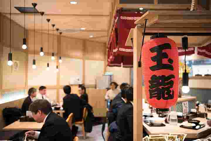 玉龍の店内