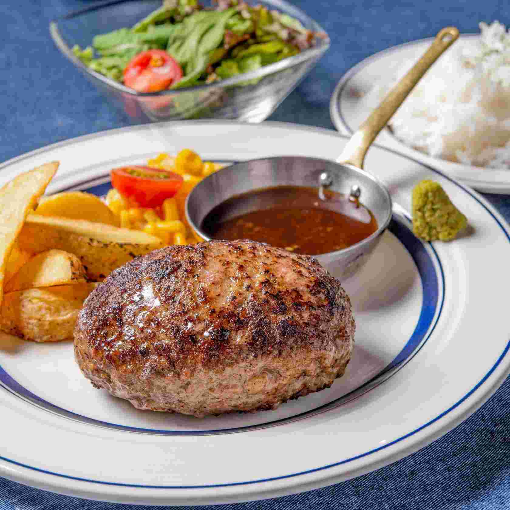 「肉が旨いカフェ・NICK・STOCK・筑紫通り店」のランチ