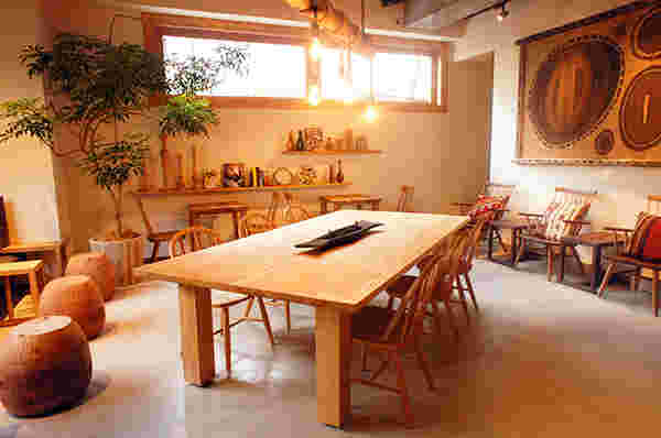 Neighborhood and Coffee 奥沢2丁目店の内観
