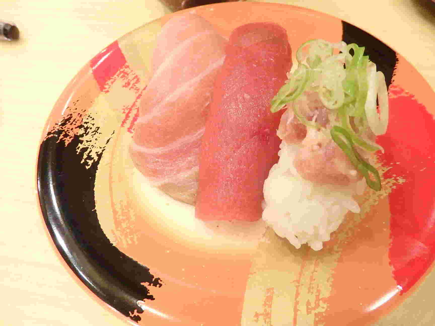 「回転寿司・うずしお・高島店」寿司